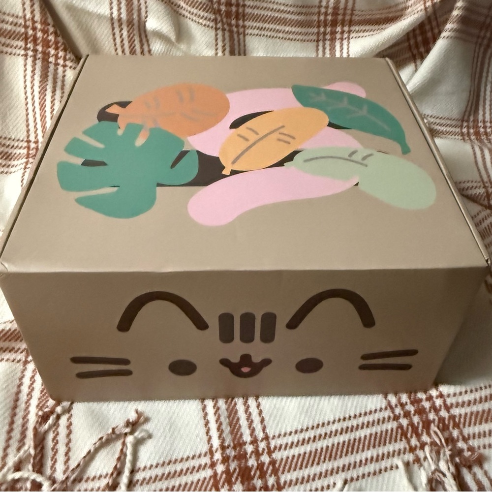 Pusheen Box Spring 2022 Gardening Bundle complete and NEW in Box XS - Picture 2 of 12